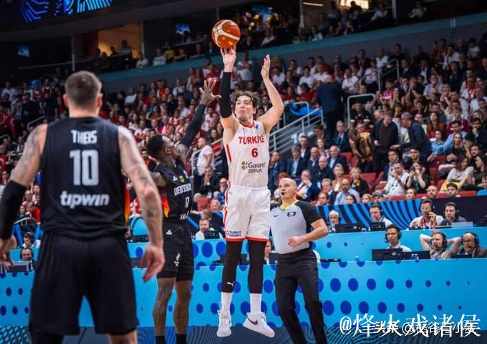 国王与马刺交易 搭次轮+现金送走场均7分侧翼